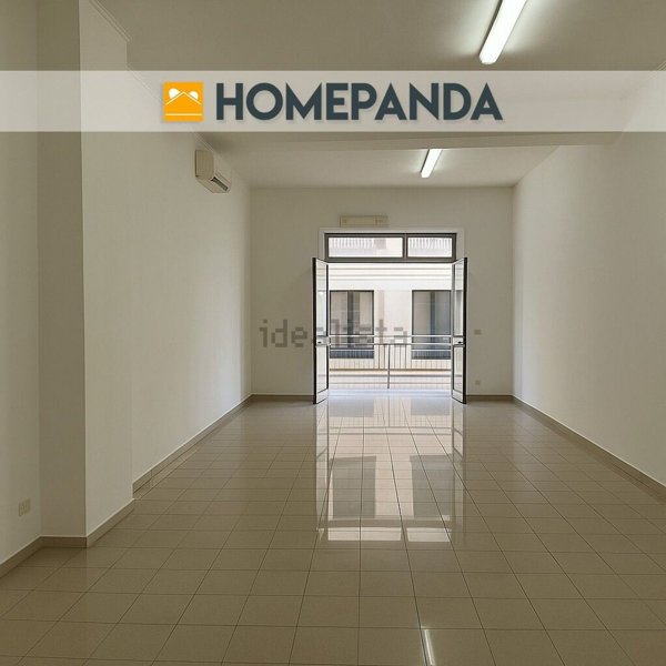 locale commerciale in vendita a Porto Cesareo