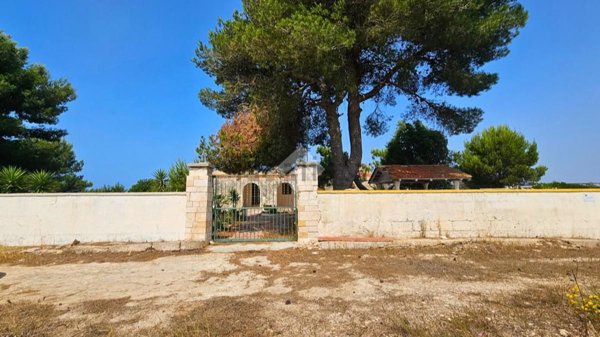 casa indipendente in vendita a Porto Cesareo in zona Torre Lapillo
