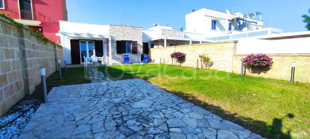 casa indipendente in vendita a Porto Cesareo in zona Torre Lapillo