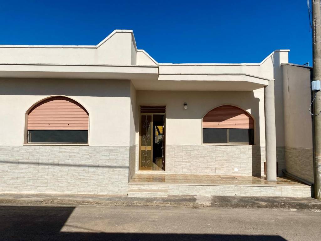 casa indipendente in vendita a Porto Cesareo in zona Torre Lapillo