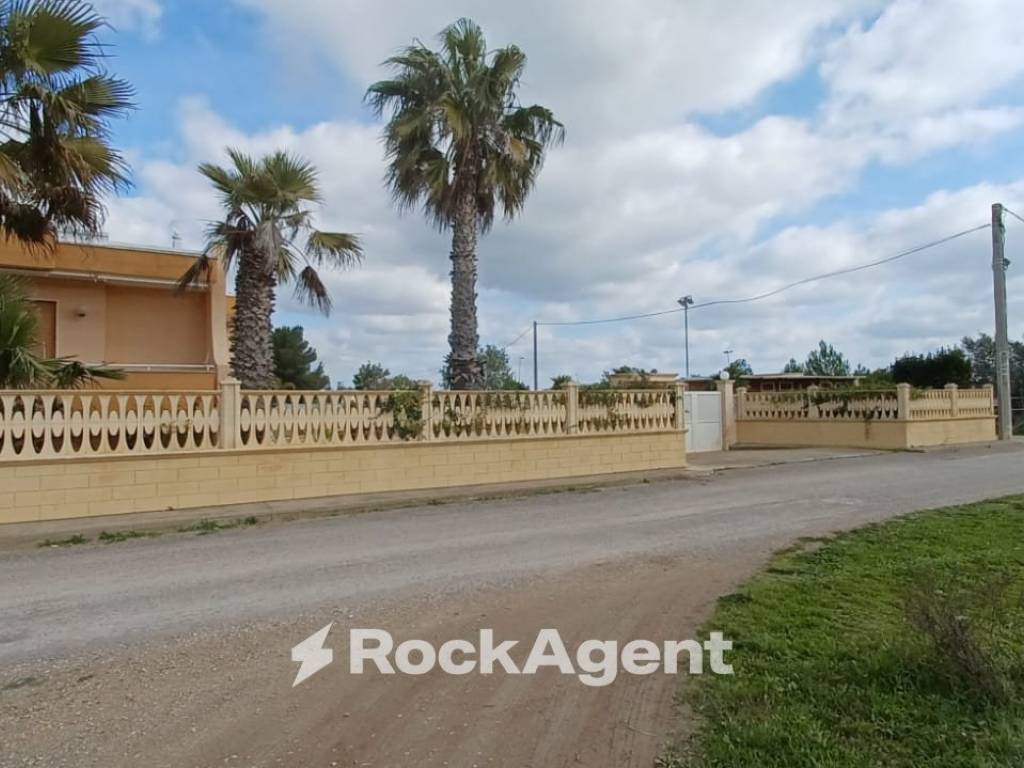 casa indipendente in vendita a Porto Cesareo in zona Torre Lapillo