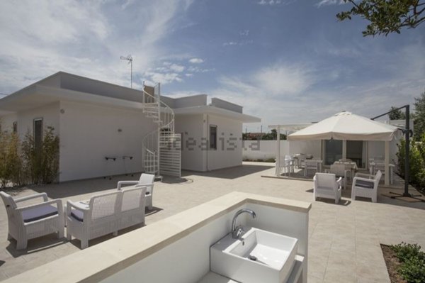 casa indipendente in vendita a Porto Cesareo