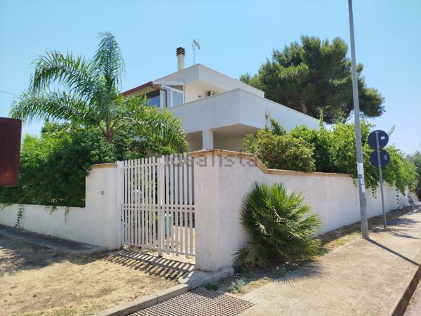 casa indipendente in vendita a Porto Cesareo