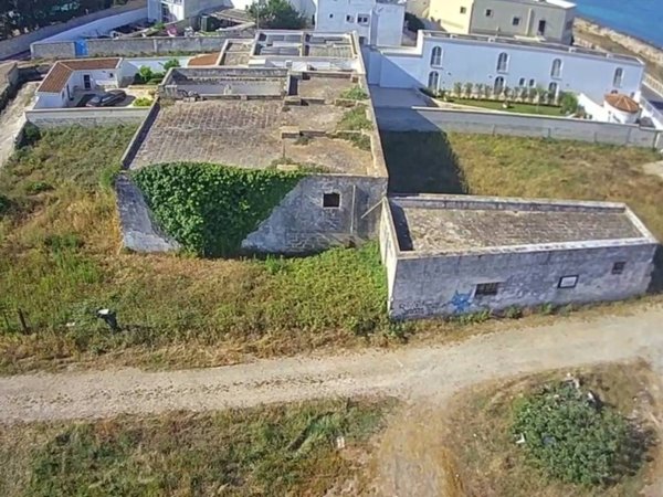 intera palazzina in vendita a Porto Cesareo