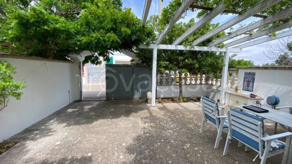 casa indipendente in vendita a Porto Cesareo in zona Torre Lapillo
