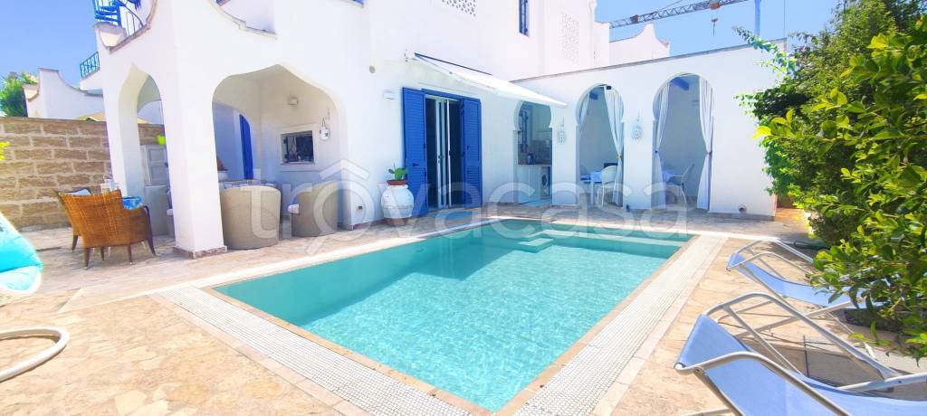 casa indipendente in vendita a Porto Cesareo in zona Torre Lapillo