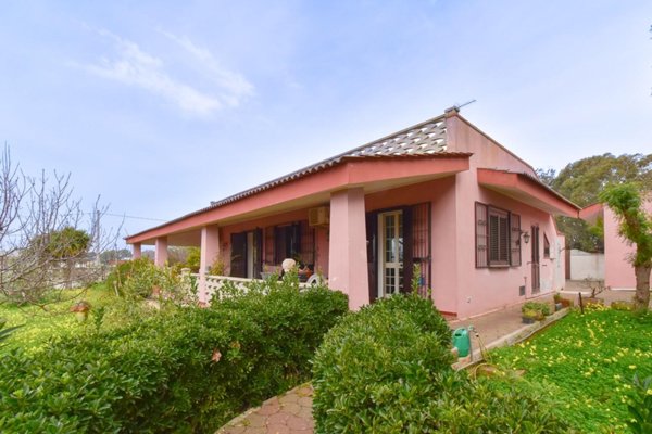 casa indipendente in vendita a Porto Cesareo in zona Torre Lapillo