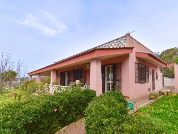 casa indipendente in vendita a Porto Cesareo in zona Torre Lapillo