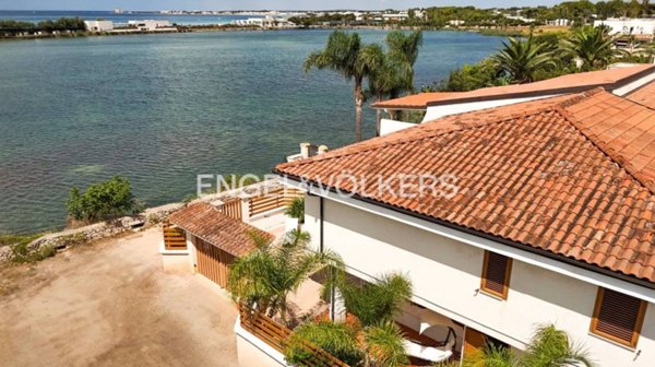 casa indipendente in vendita a Porto Cesareo
