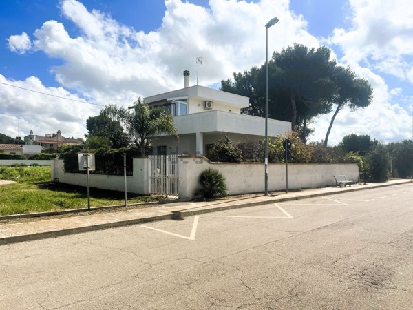 casa indipendente in vendita a Porto Cesareo