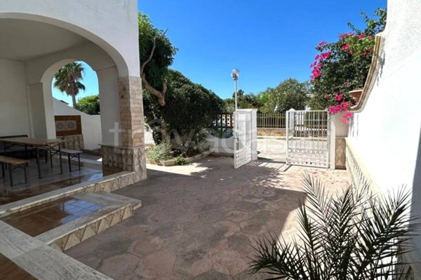 casa indipendente in vendita a Porto Cesareo in zona Torre Lapillo
