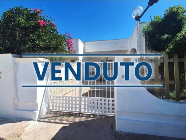 casa indipendente in vendita a Porto Cesareo in zona Torre Lapillo