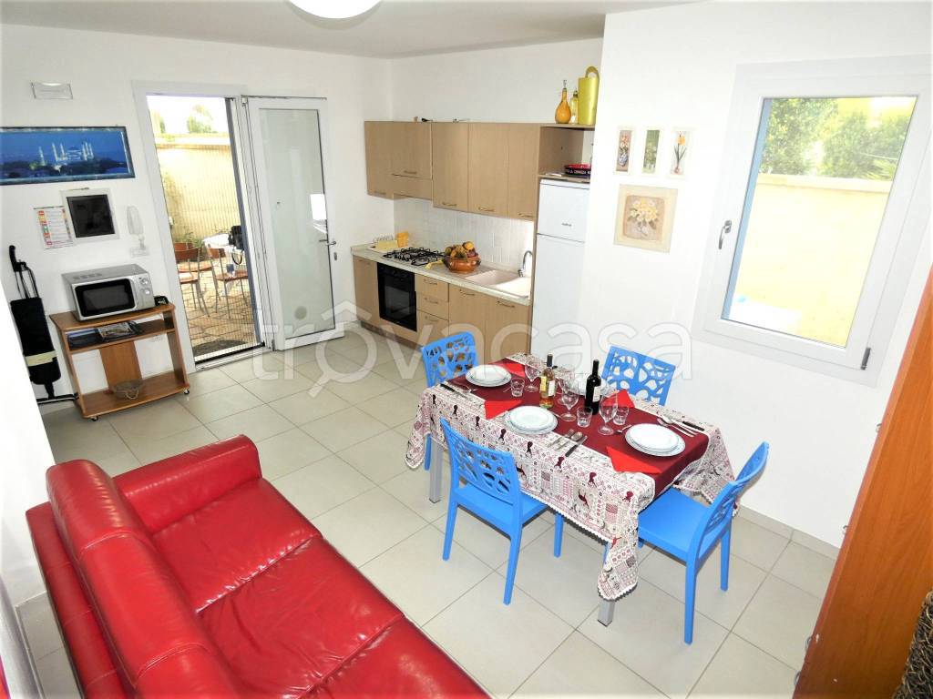 casa indipendente in vendita a Porto Cesareo in zona Torre Lapillo