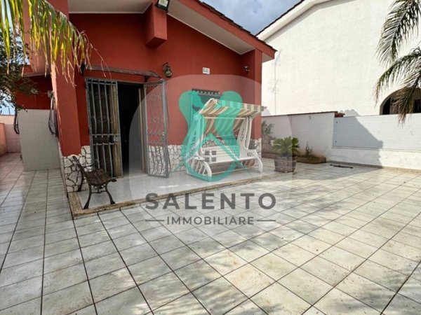 casa indipendente in vendita a Porto Cesareo in zona Torre Lapillo