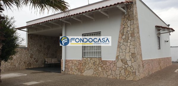 casa indipendente in vendita a Porto Cesareo in zona Torre Lapillo