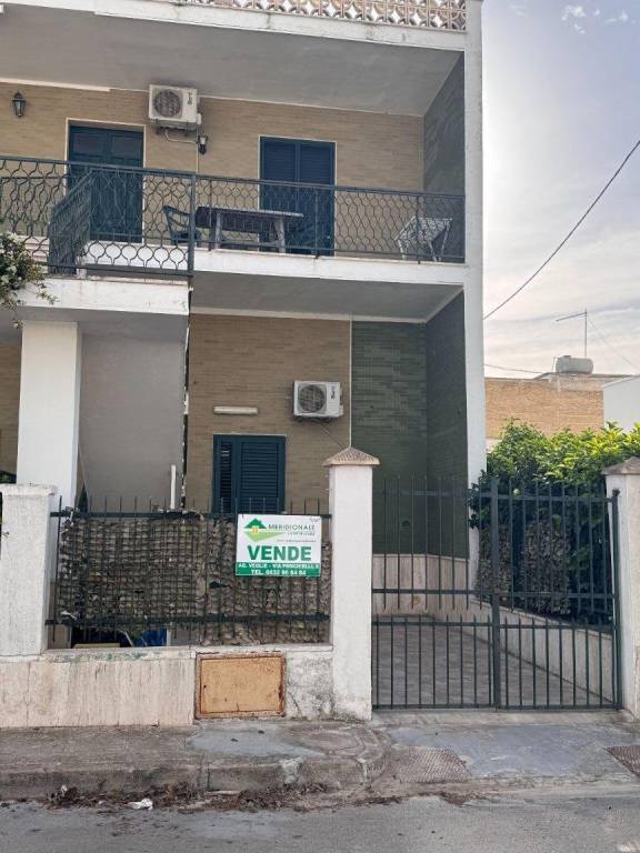 appartamento in vendita a Porto Cesareo in zona Torre Lapillo