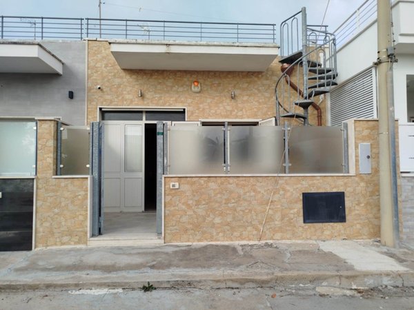 appartamento in vendita a Porto Cesareo in zona Torre Lapillo