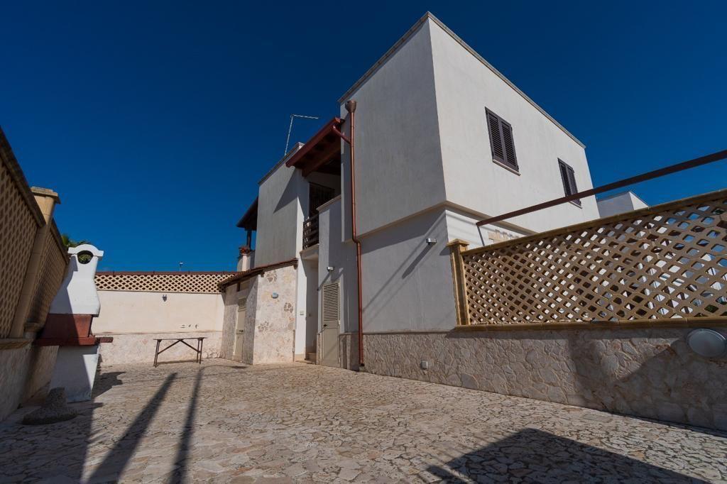 casa indipendente in vendita a Porto Cesareo in zona Torre Lapillo