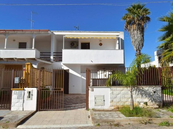 casa indipendente in vendita a Porto Cesareo in zona Torre Lapillo