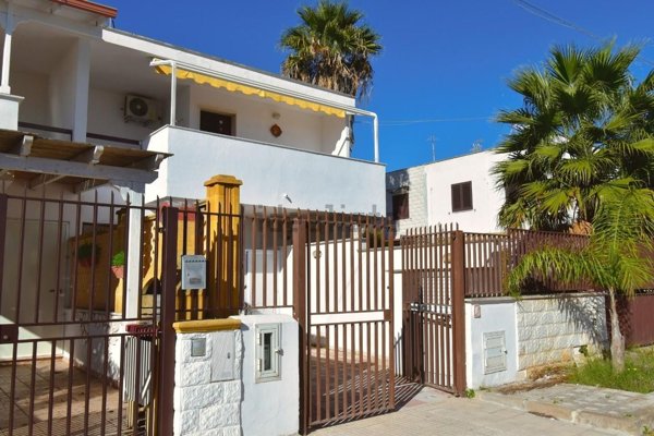 casa indipendente in vendita a Porto Cesareo in zona Torre Lapillo