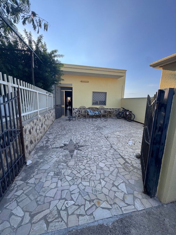 appartamento in vendita a Porto Cesareo in zona Torre Lapillo