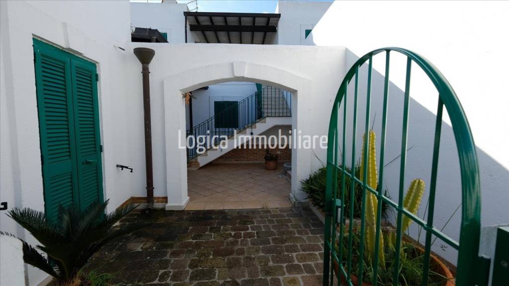 casa indipendente in vendita a Porto Cesareo in zona Torre Lapillo