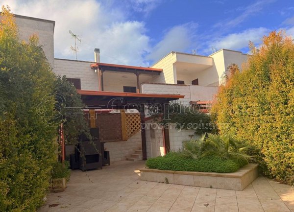 appartamento in vendita a Porto Cesareo in zona Torre Lapillo