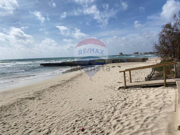 casa indipendente in vendita a Porto Cesareo in zona Torre Lapillo
