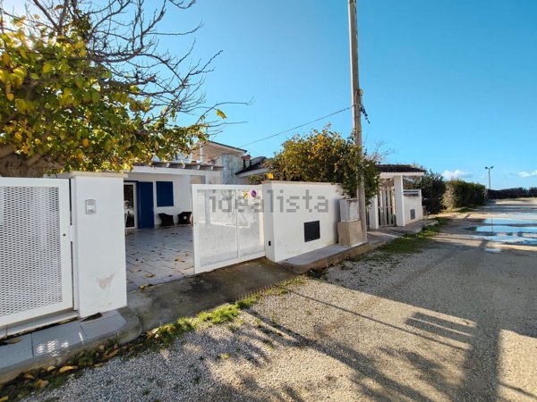 casa indipendente in vendita a Porto Cesareo