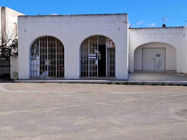 negozio in vendita a Porto Cesareo