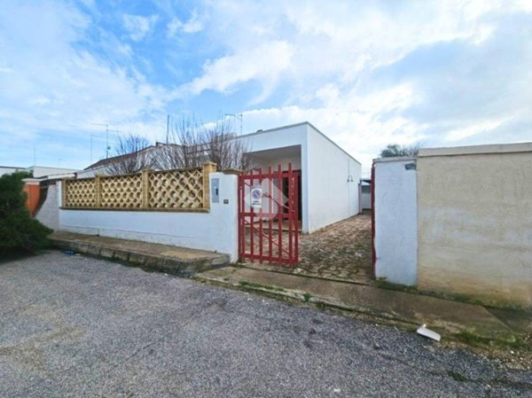 casa indipendente in vendita a Porto Cesareo in zona Torre Lapillo