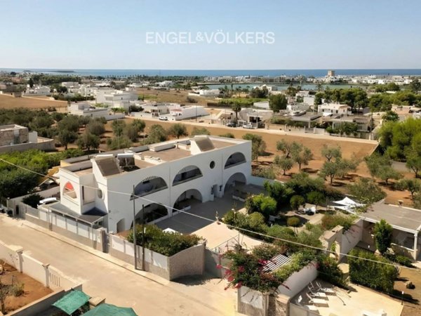 casa indipendente in vendita a Porto Cesareo in zona Torre Lapillo