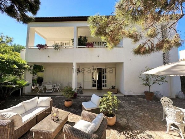 casa indipendente in vendita a Porto Cesareo
