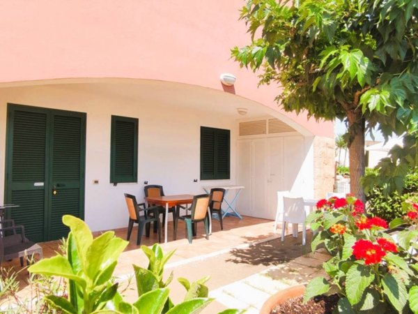 casa indipendente in vendita a Porto Cesareo in zona Torre Lapillo