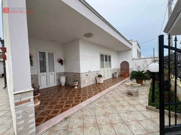 casa indipendente in vendita a Porto Cesareo