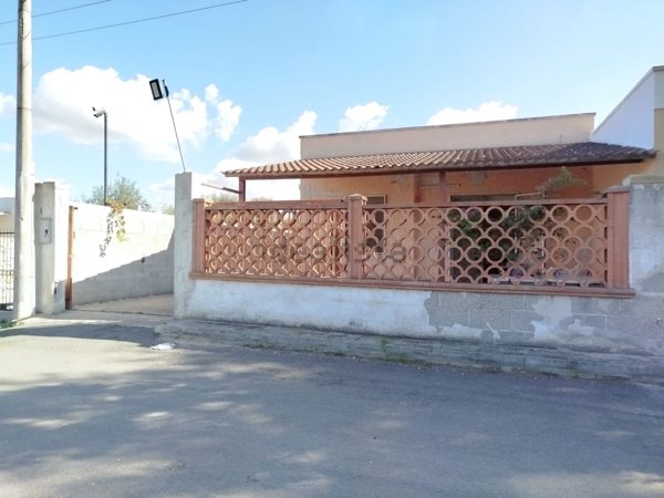 villa in vendita a Porto Cesareo in zona Torre Lapillo