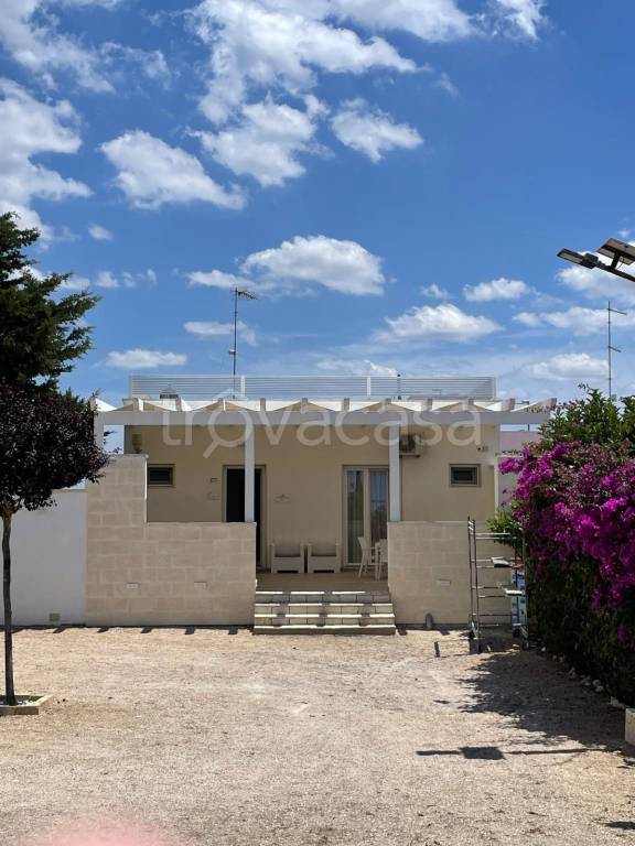 casa indipendente in vendita a Porto Cesareo in zona Torre Lapillo