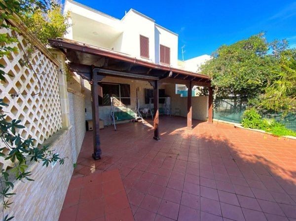 casa indipendente in vendita a Porto Cesareo in zona Torre Lapillo