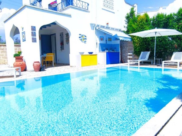 casa indipendente in vendita a Porto Cesareo in zona Torre Lapillo