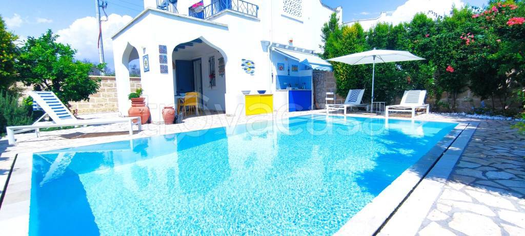 casa indipendente in vendita a Porto Cesareo in zona Torre Lapillo