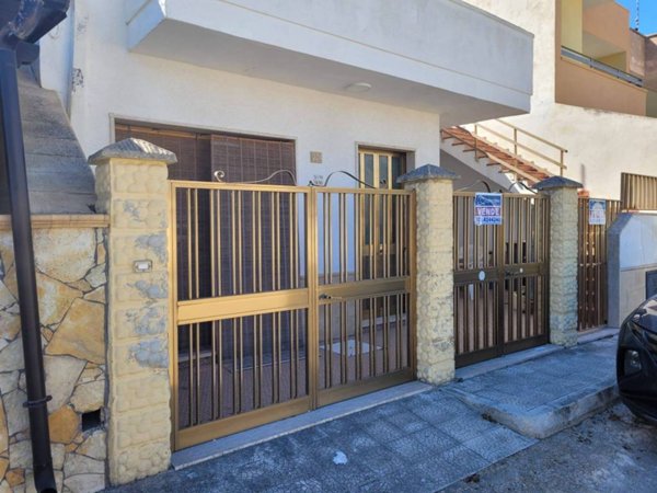 casa indipendente in vendita a Porto Cesareo in zona Torre Lapillo