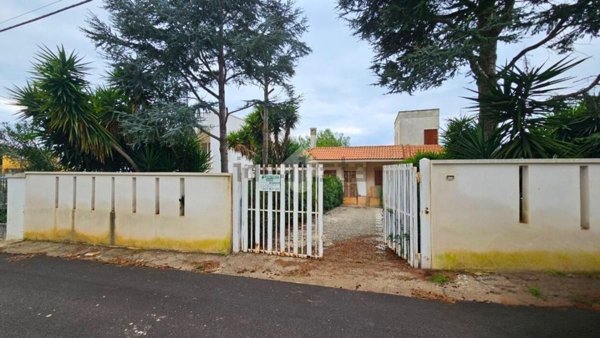 casa indipendente in vendita a Porto Cesareo