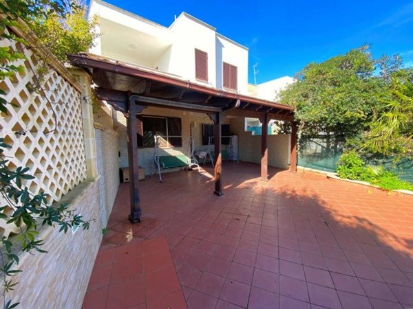 casa indipendente in vendita a Porto Cesareo in zona Torre Lapillo