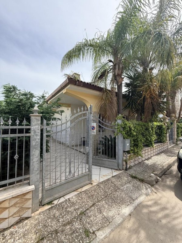 casa indipendente in vendita a Porto Cesareo