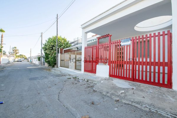 appartamento in vendita a Porto Cesareo in zona Torre Lapillo
