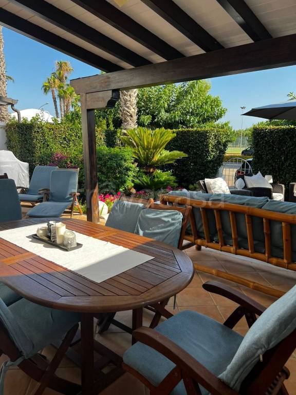casa indipendente in vendita a Porto Cesareo