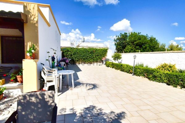 casa indipendente in vendita a Porto Cesareo in zona Torre Lapillo