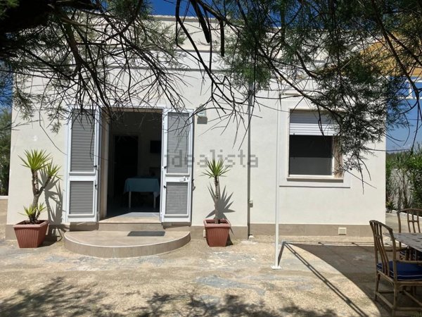 casa indipendente in vendita a Porto Cesareo in zona Torre Lapillo