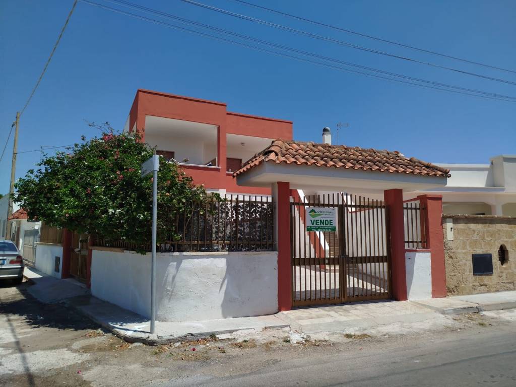 appartamento in vendita a Porto Cesareo in zona Torre Lapillo