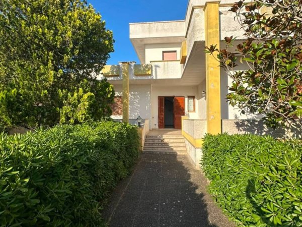 casa indipendente in vendita a Porto Cesareo in zona Torre Lapillo